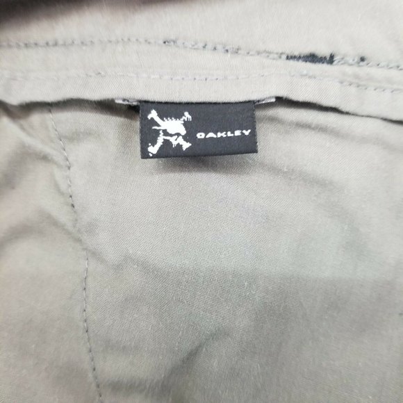 Oakley Men's Black Chino Skater Golf Summer Causal Wear Shorts Sz 32 - Picture 5 of 10